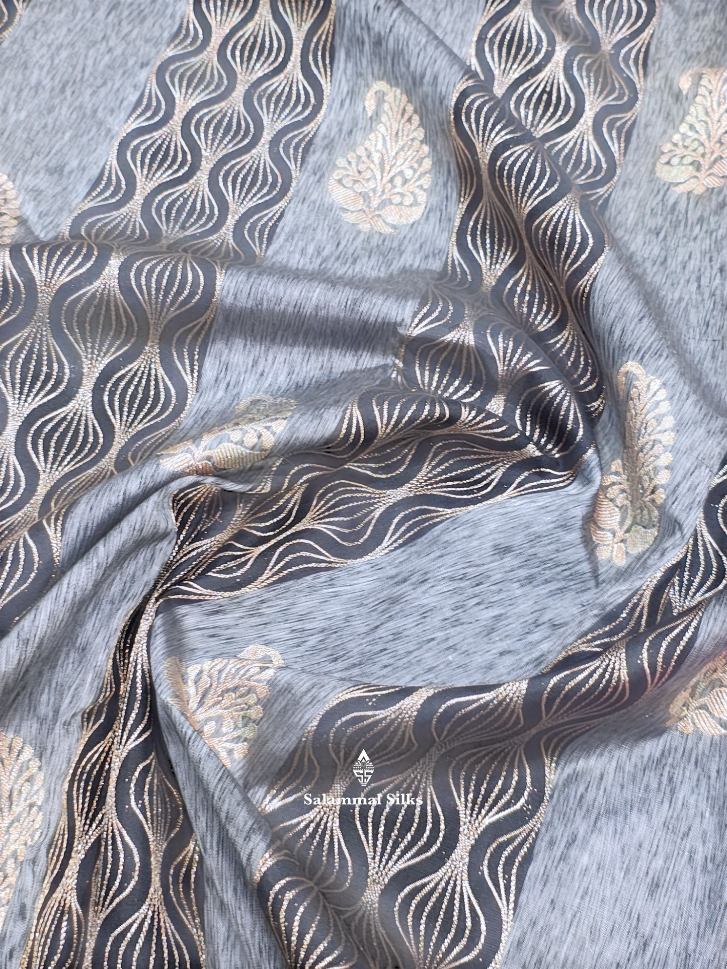 Kanjivaram Black Grey Beutiful Fancy Pure Silk Saree With Lavender Blouse