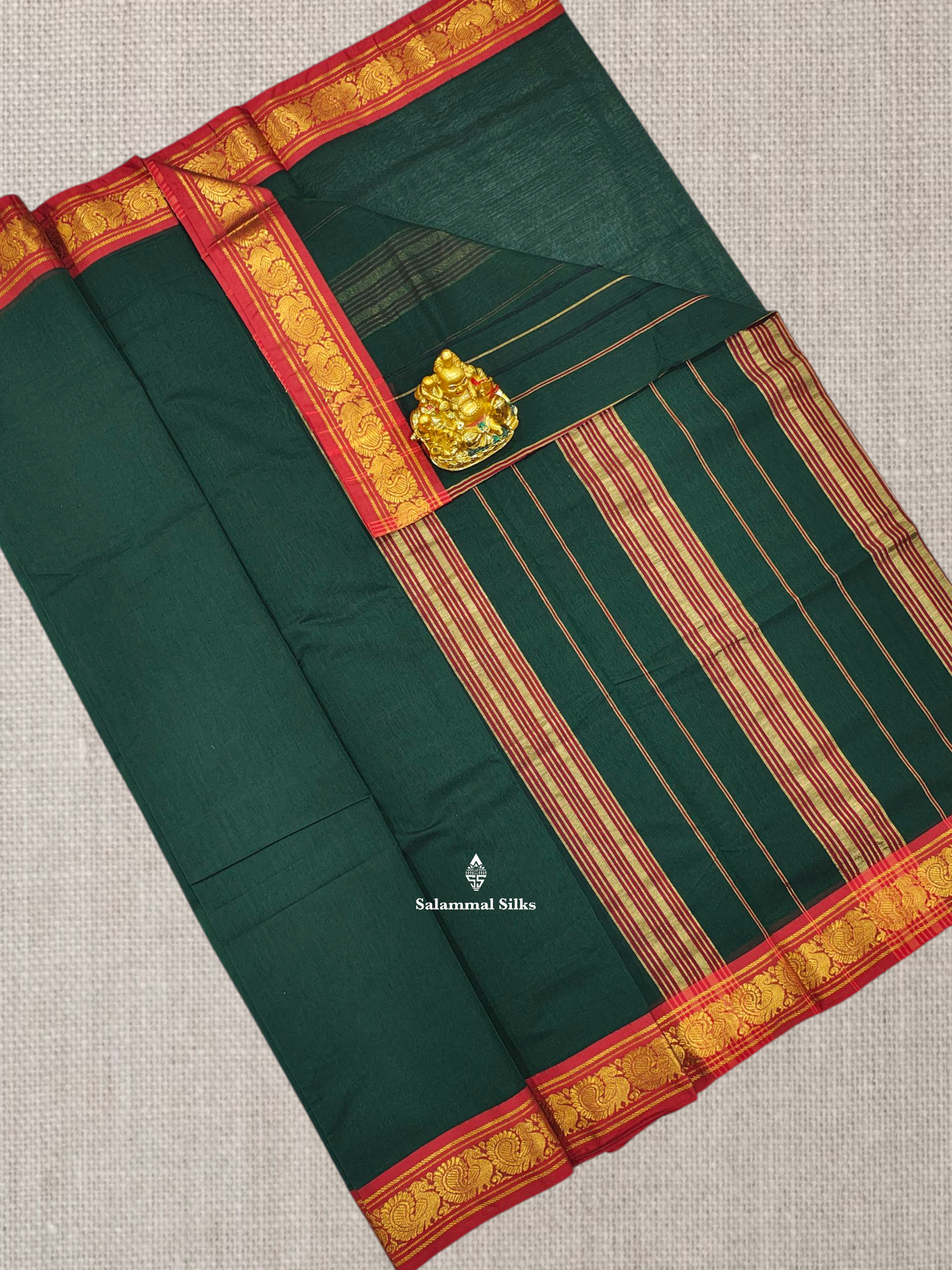 Viloet Beautiful Plain Pure Cotton Saree With Contrast Red Border