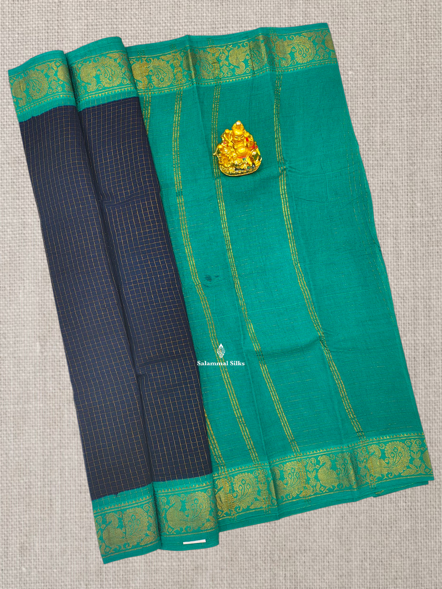 Red Beautiful Zari Pure Sungudi Cotton Saree With Contrast Sandal Border