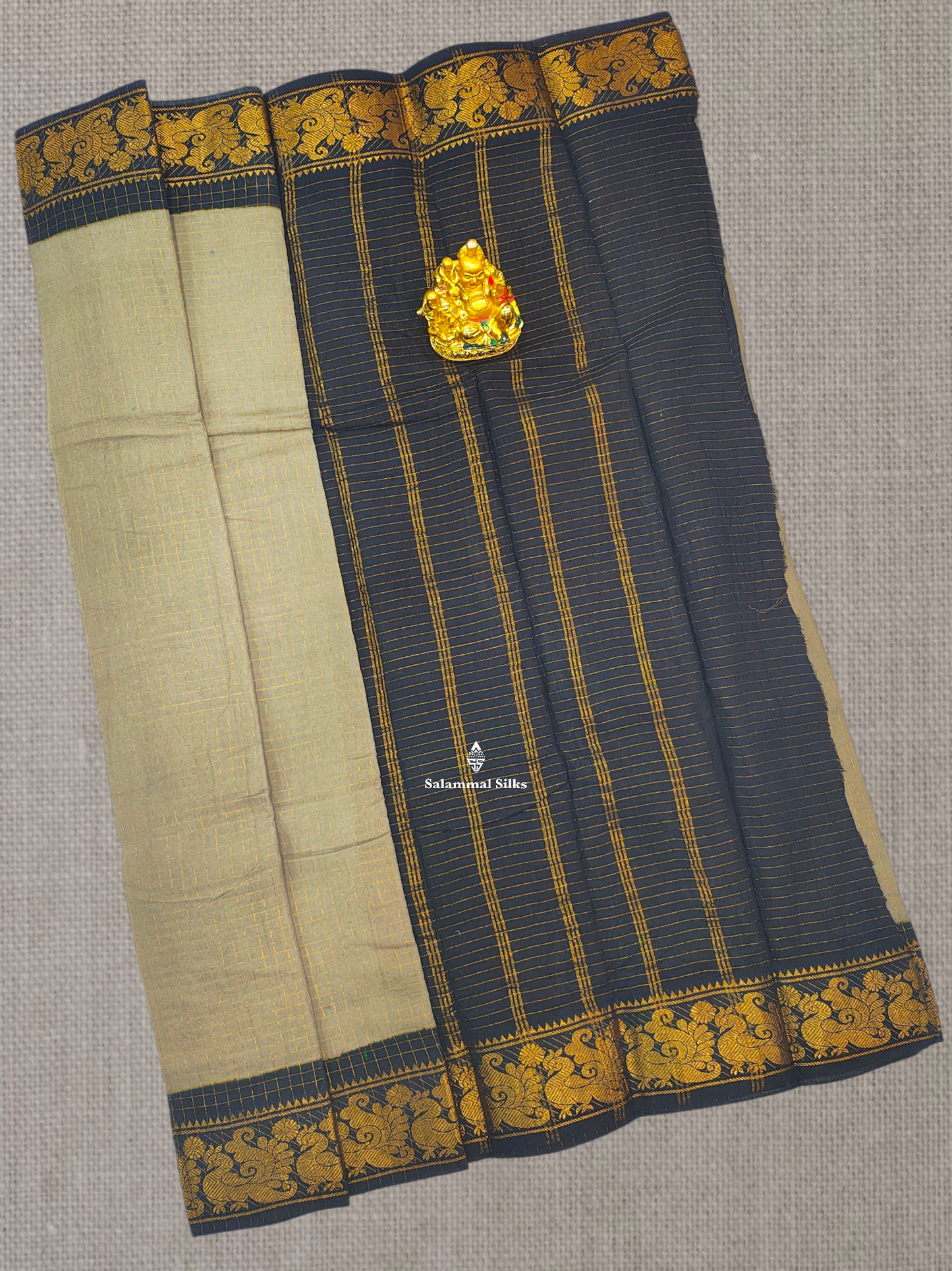 Red Beautiful Zari Pure Sungudi Cotton Saree With Contrast Sandal Border