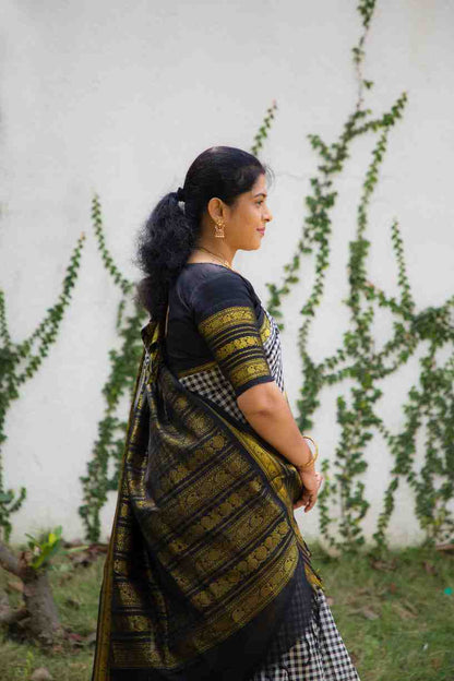 Beautiful Black & White Small Checks Pure Silk Cotton Saree With Contrast Black Traditional Border