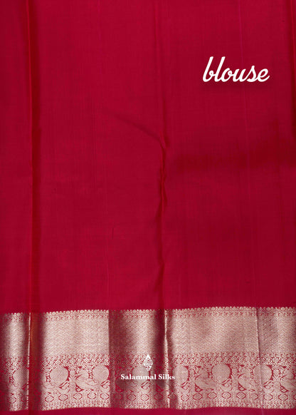 Kanjivaram Chilly Red Pure Silk Saree With Traditional Gold Zari Border