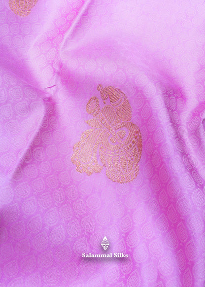 Kanjivaram Light Pink Pure Silk Saree With Nany Blue Blouse