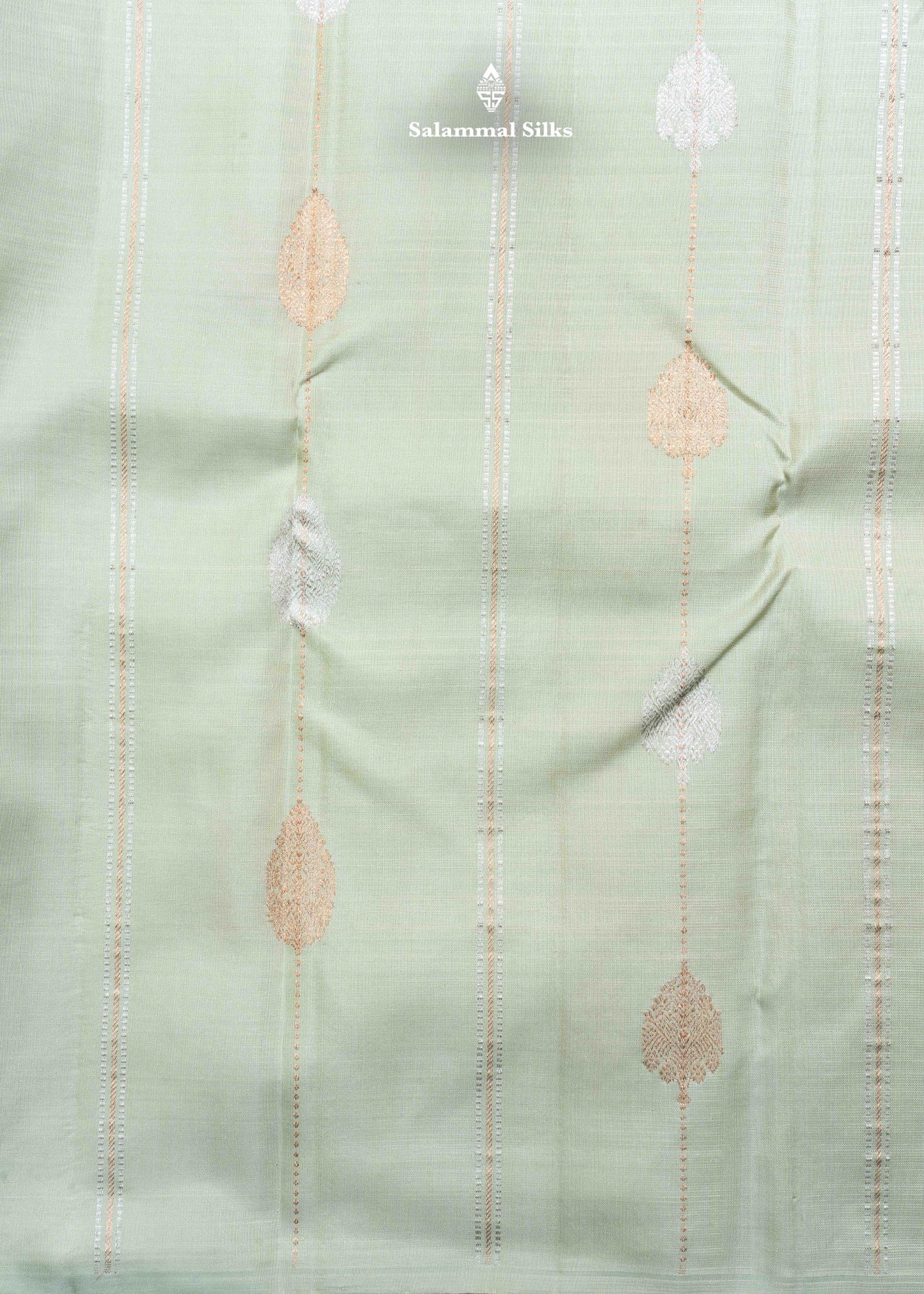 Kanjivaram Pista Green Pure Silk Saree With Violet Blouse