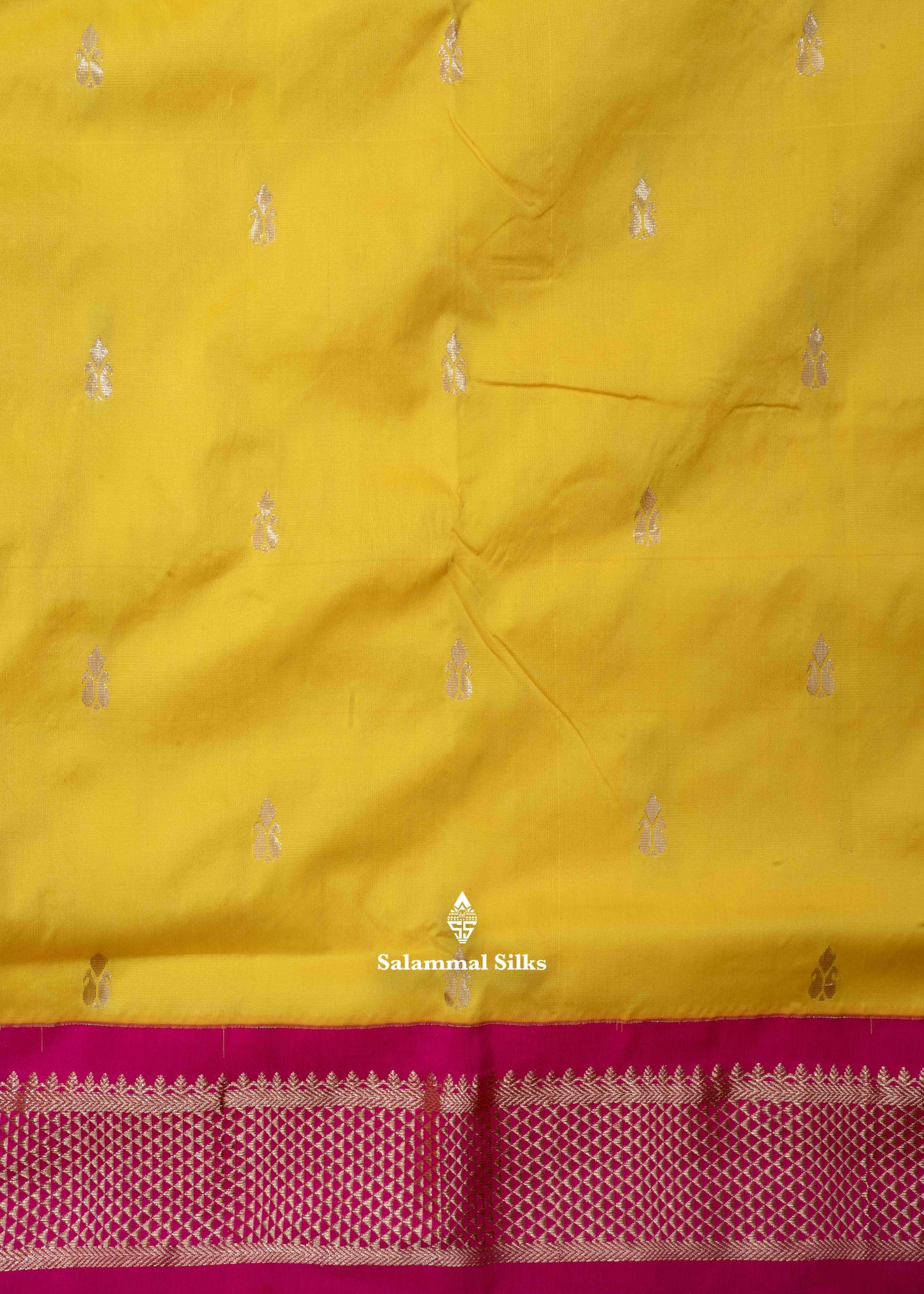 9 Yards Semi Silk Saree Pink Colour with Royal Blue Border