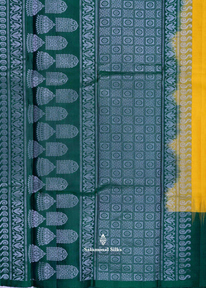 Kanjivaram Jimiki Kammal Design Pure Silk Saree With Bottle Green Border