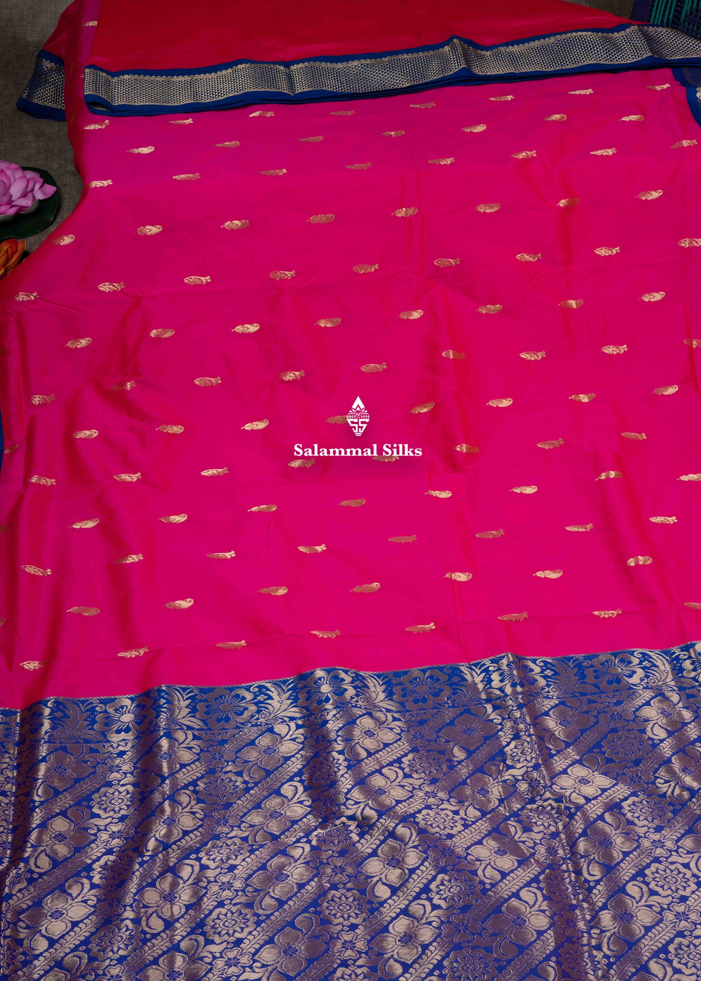 9 Yards Semi Silk Saree Pink Colour with Royal Blue Border