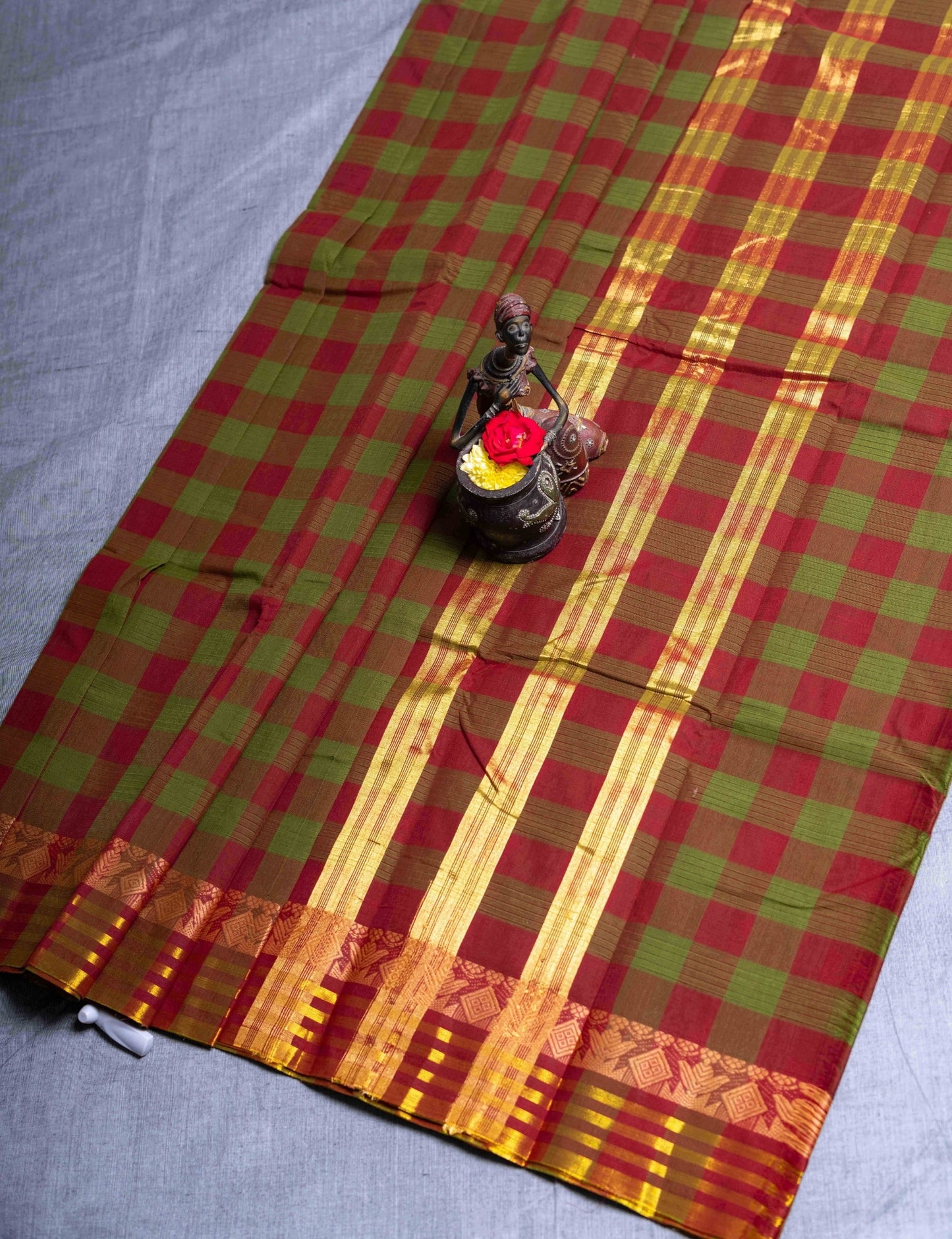 Kanjivaram Maroon And Green Checks Pure Cotton Saree Without Blouse