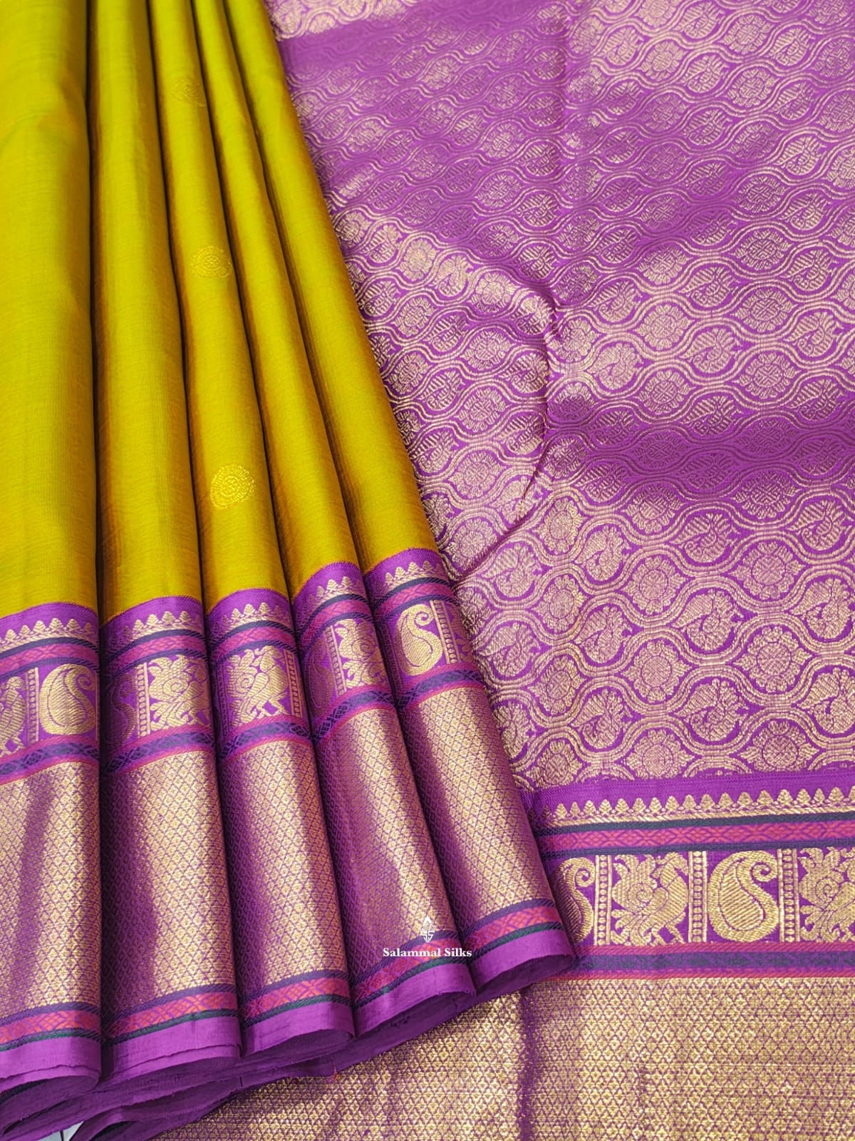 Kanjivaram Manthuli Green Pure Silk Saree With Magenta Border
