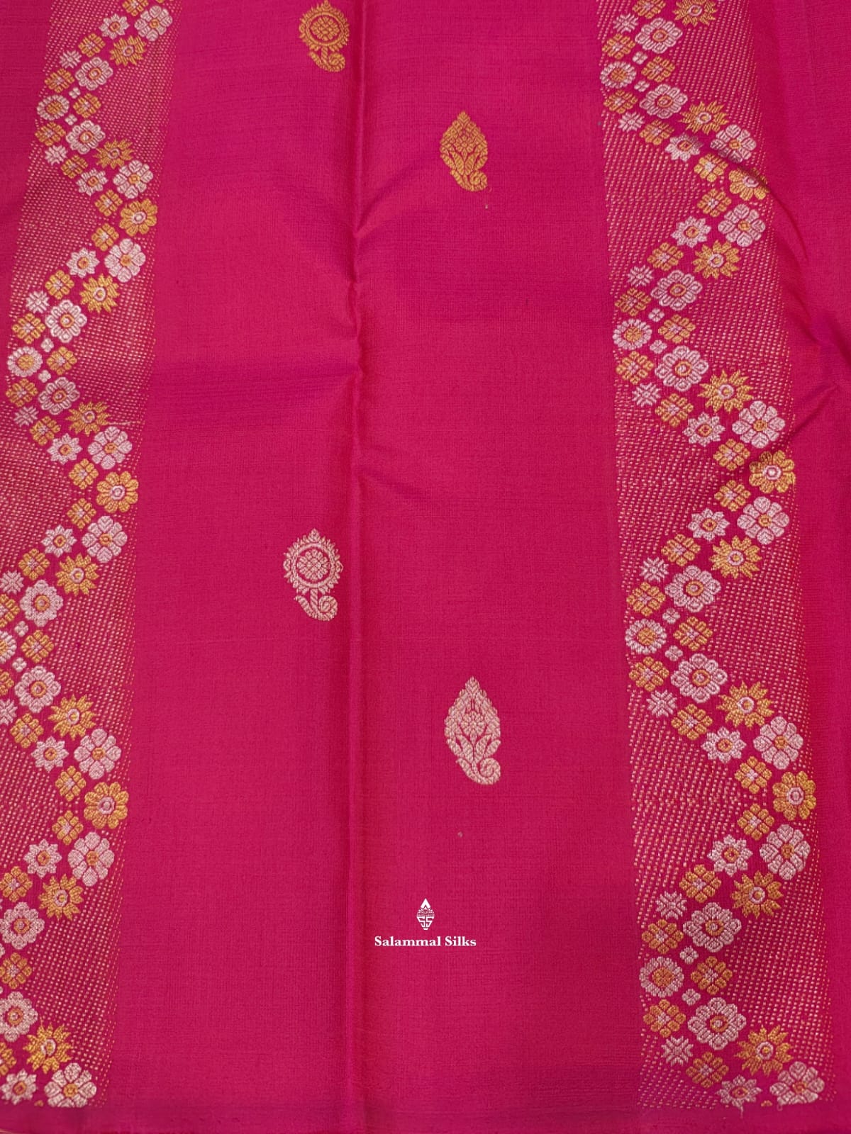 Kanjivaram Beautiful Magenta Pure Silk Saree Without Border